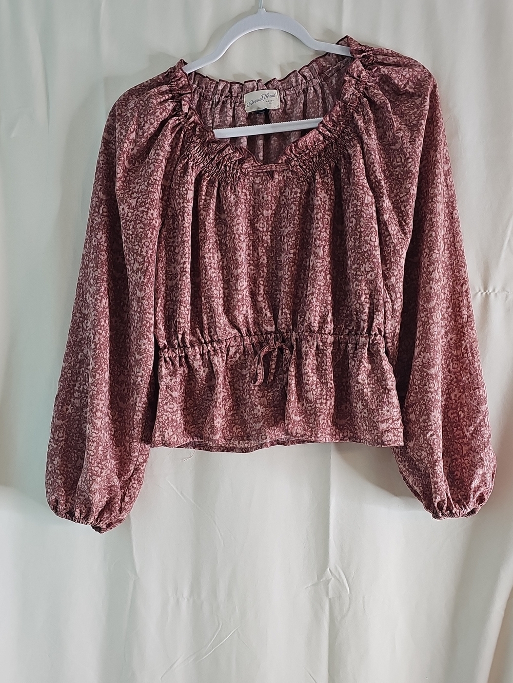 Universal Thread Dusty Rose Floral Peasant Top